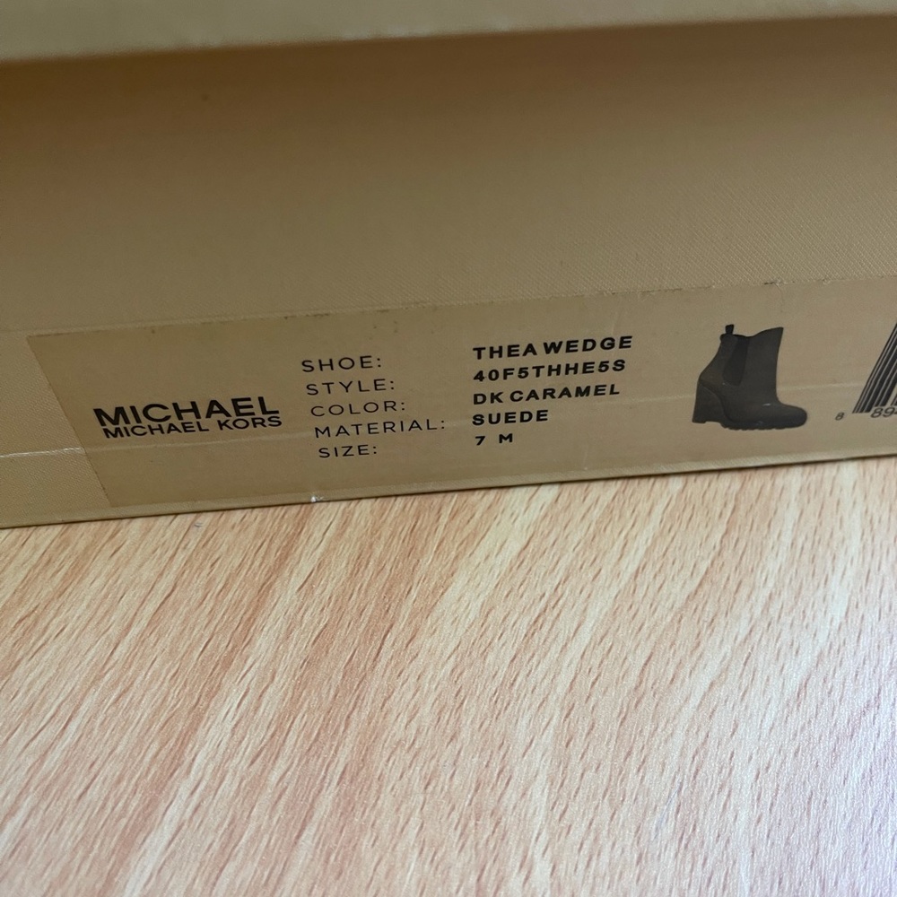 Michael Kors - Picture 4 of 4